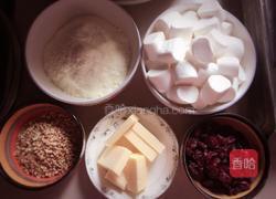 蔓越莓花生牛轧糖的做法图解2