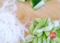 西芹拌腐竹的做法图解3