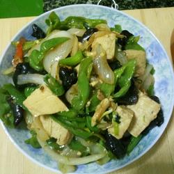 辣椒炒冻豆腐的做法[图]