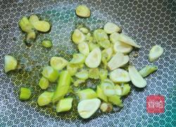 瓜片莲藕炒鸡蛋的做法图解3