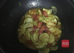 西葫芦炒番茄的做法图解5