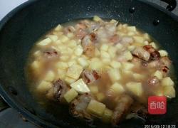 土豆烧五花肉的做法图解9