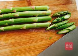 干虾米炒芦笋的做法图解1