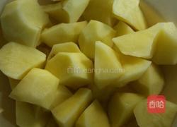 拔丝土豆的做法图解1