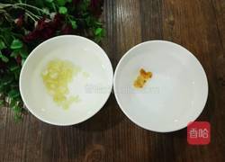 皂角米桃胶银耳羹的做法图解2