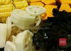 玉米子排汤的做法图解1