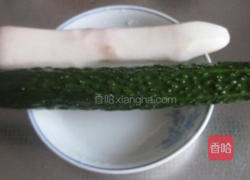 黄瓜炒山药片的做法图解1