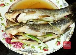 砂锅枸杞香菇鲫鱼豆腐汤的做法图解5