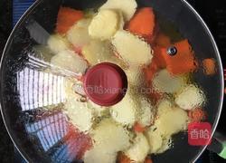 胡萝卜炒土豆片的做法图解7