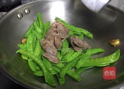香肠炒荷兰豆的做法图解9