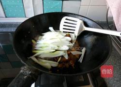 大葱爆牛蹄筋的做法图解6