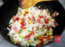 什锦吐司咖喱炒饭的做法图解7