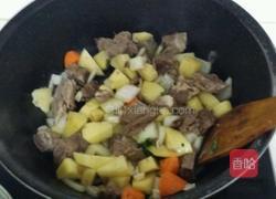 咖喱牛肉饭的做法图解2