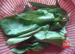 菠菜戚风蛋糕的做法图解1