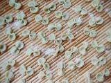芹菜汁蝴蝶面的做法[图]