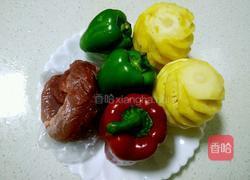 菠萝咕噜肉的做法图解1