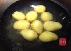 炕土豆的做法图解3