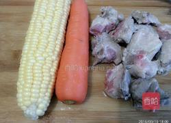 胡萝卜玉米烧排骨的做法图解2
