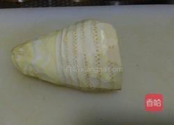 腊肉炒鲜笋的做法图解2