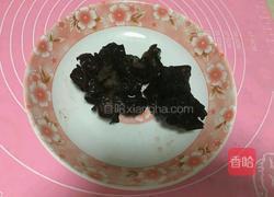 香煎豆腐烧木耳的做法图解3