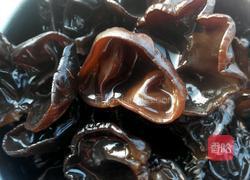 菠菜炒木耳的做法图解1