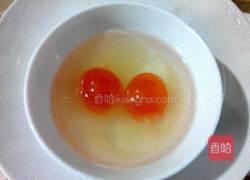 咸蛋炒南瓜的做法图解2