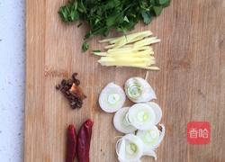 酱焖鲤鱼的做法图解1