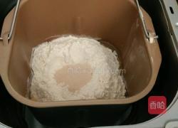 毛毛虫面包的做法图解1