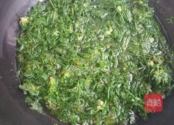 荠菜鲜虾水饺的做法图解2