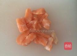 三文鱼菠菜面的做法图解2