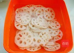 凉拌麻辣藕片的做法图解2