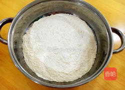 梅菜猪肉包子的做法图解1