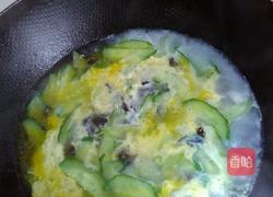 黄瓜木耳蛋花汤的做法图解6