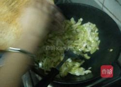 腊肠茴子白的做法图解2