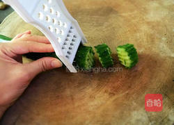 凉拌黄瓜的做法图解2