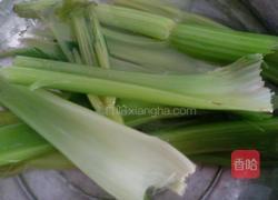 猪肉芹菜馄饨的做法图解3