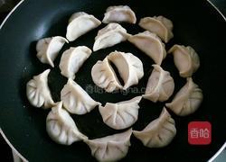 抱蛋煎饺的做法图解11