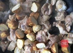 栗子焖鸡的做法图解3