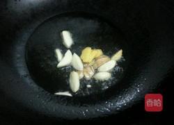 油爆小米虾的做法图解2