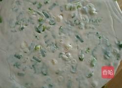 饺子皮―葱油饼的做法图解3
