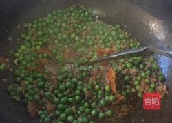 肉沫豌豆米的做法图解4