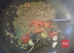 肉沫豌豆米的做法图解3