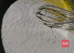 红丝绒蛋糕的做法图解4