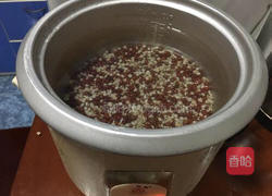 红豆薏米粥的做法图解3
