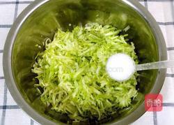 西葫芦鸡蛋饼的做法图解3