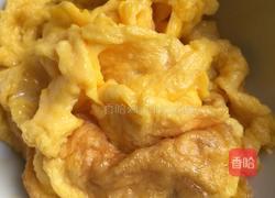 西红柿黄瓜鸡蛋炒馒头丁的做法图解4