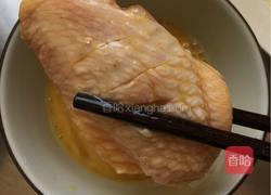 炸鸡翅中的做法图解3