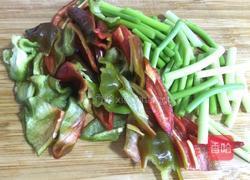 辣椒炒鸭胗的做法图解3