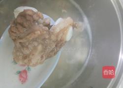 淮山排骨汤的做法图解2