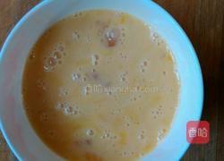 冰糖草莓鹅蛋羹的做法图解2